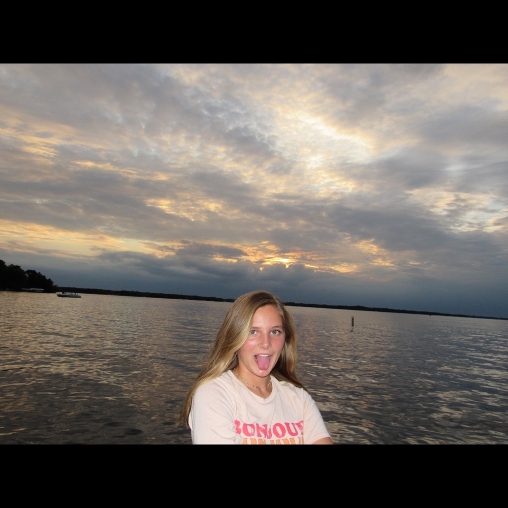 Meet your Posher, Avery